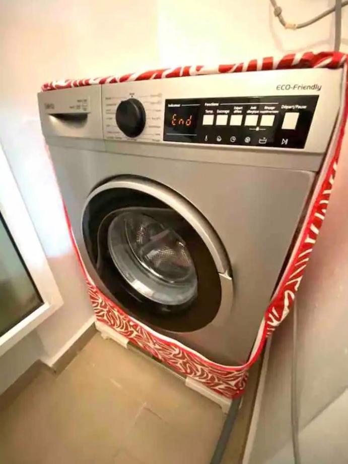 Moderne Appartement Met Tuin タンジェ エクステリア 写真