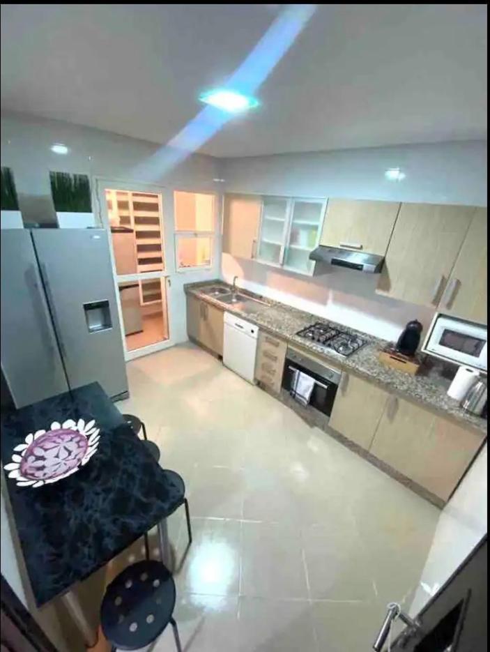 Moderne Appartement Met Tuin タンジェ エクステリア 写真